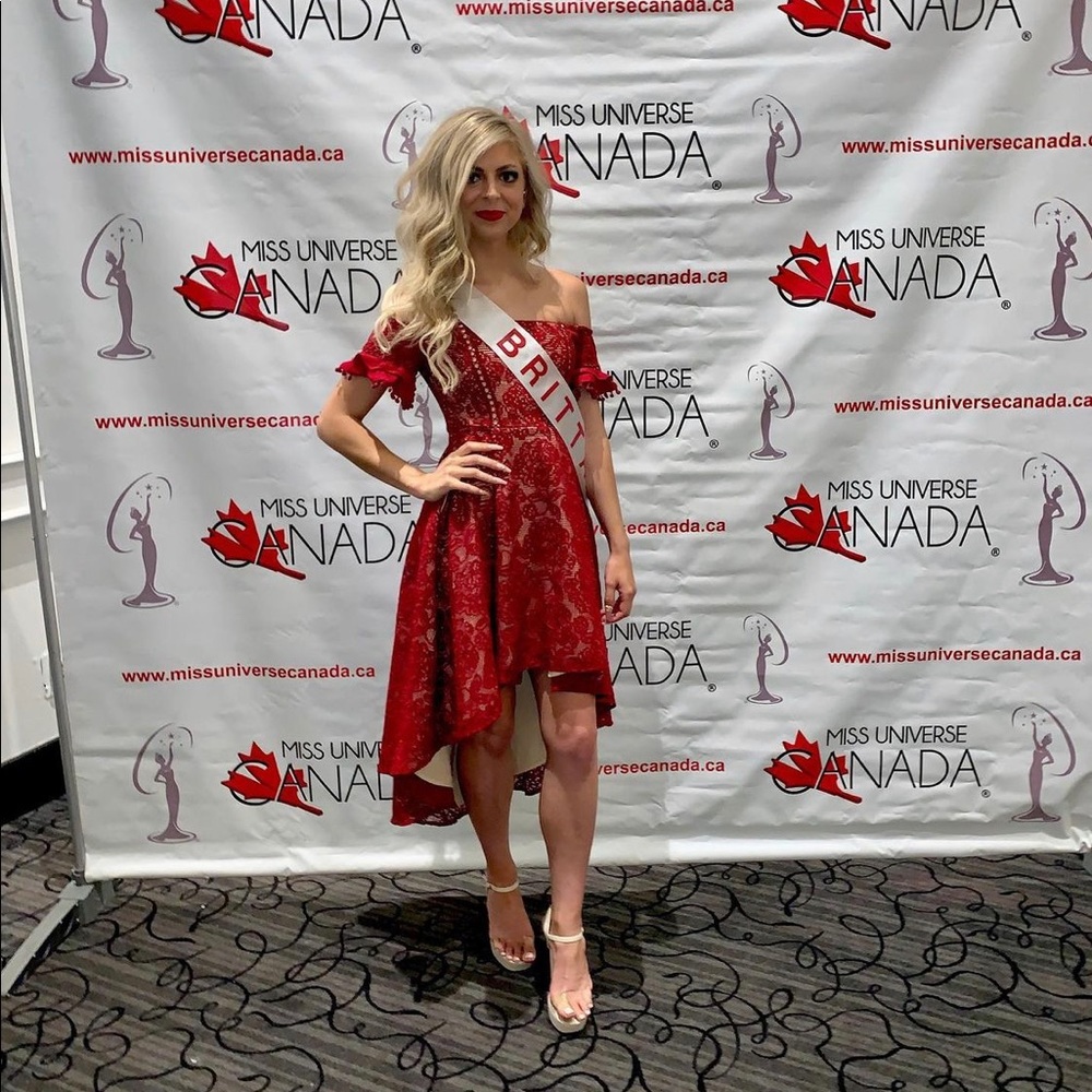 Red Lace Dress S